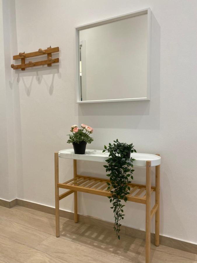 Modern Apartment *